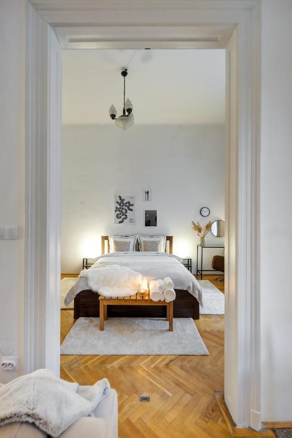 Felsoerdosor Residence Budapest Bagian luar foto