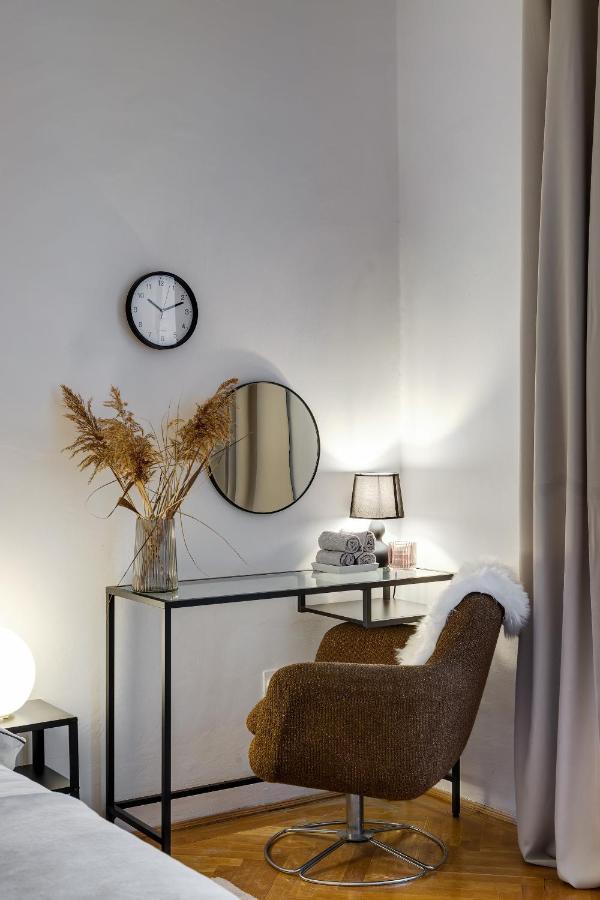 Felsoerdosor Residence Budapest Bagian luar foto